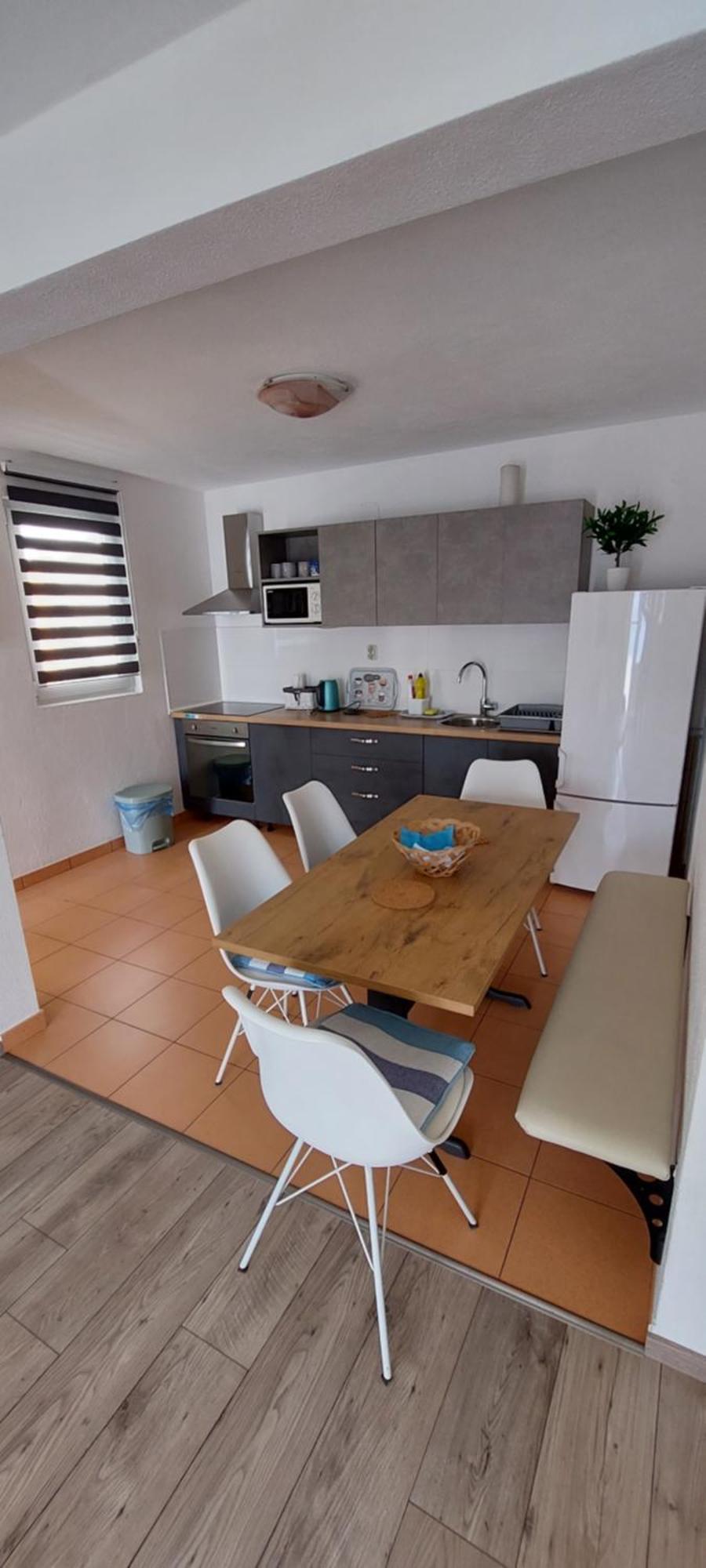 Apartments Dana オミシュ 部屋 写真